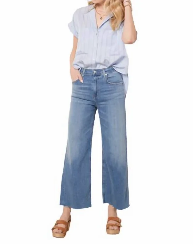 Women's Travel Outfit Set Lyra Crop Wide Leg Jeans In Abliss