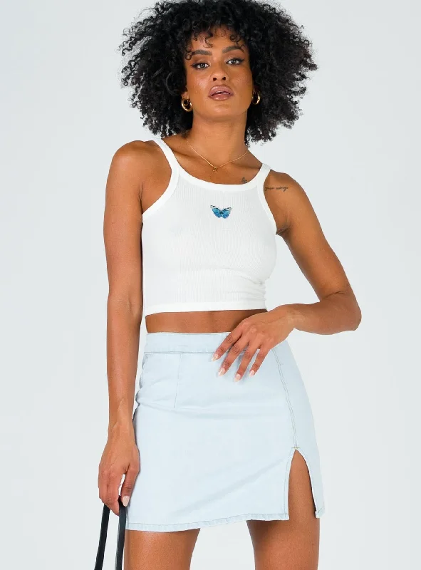 High Street Women's Fashion for Trendy Shoppers The Lola Mini Skirt Light Wash Denim
