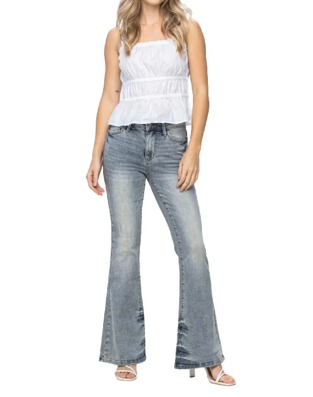 Bundle Offer Mid Rise Tinted Pin Tack Detailed Flare Jean In Light Wash