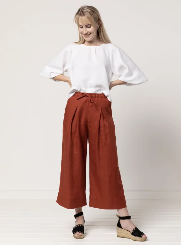 Vintage Clothing For Women Style Arc Milan Woven Pant