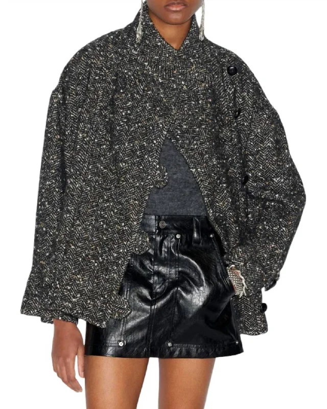 Women's Vintage-Inspired Outfit Hanis Coat In Black