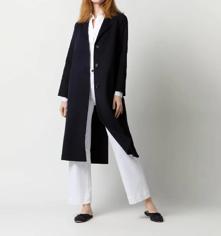 Women's Classic Attire Caterina Coat In Navy