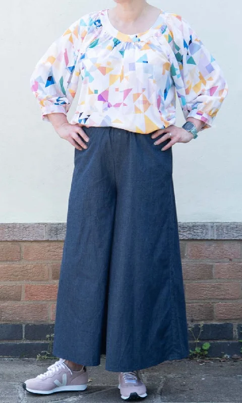 Women's Holiday Apparel Bobbins and Buttons Fern Culottes