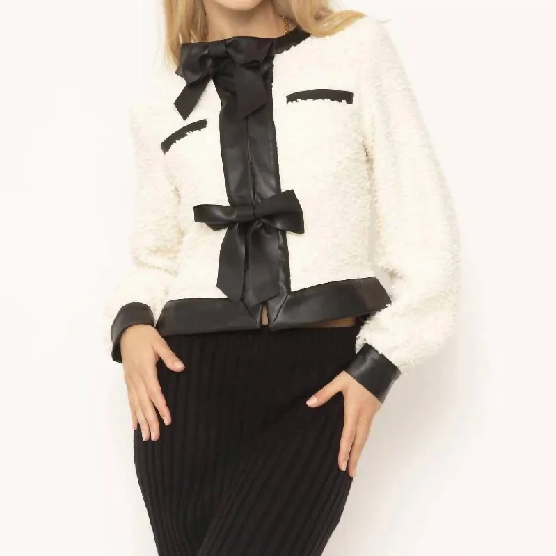 Stylish Women's Outerwear Apparel Arden Boucle Bow Jacket In White