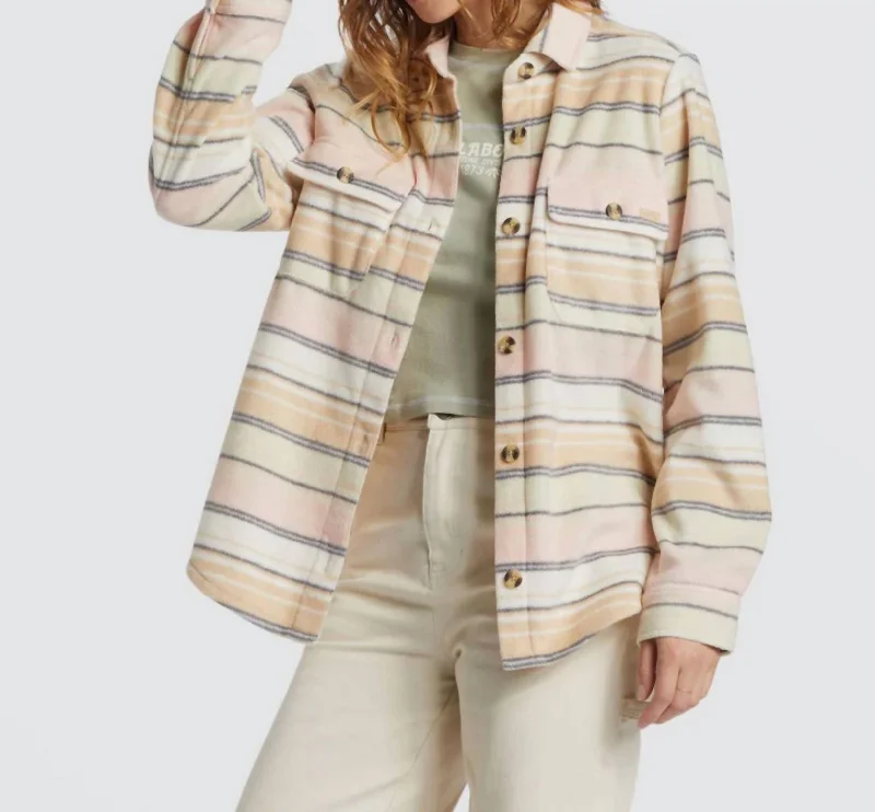 Chic Women's Clothing for Work and Travel Forge Fleece Jacket In Mountain Rose