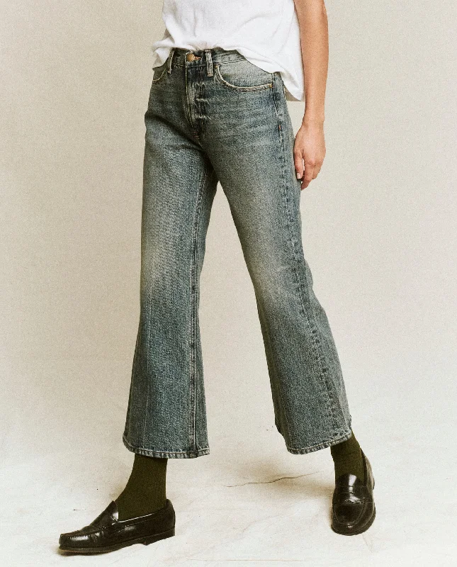 High-Fashion Women's Clothing The Kick Bell Jean. -- Cliff Wash