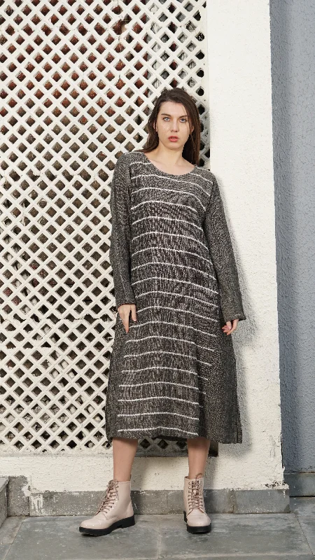 Women's Fashionable Clothing Sets Baxter Linen Blend Dress in Onyx