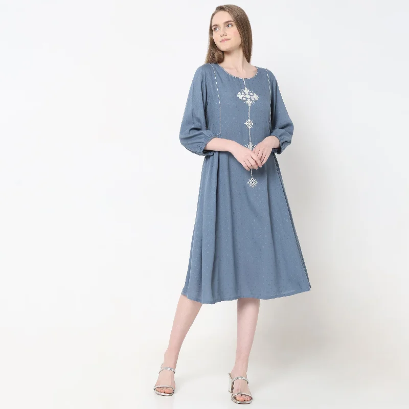 Chic Women's Outfit Flare Fit Embellished Dress
