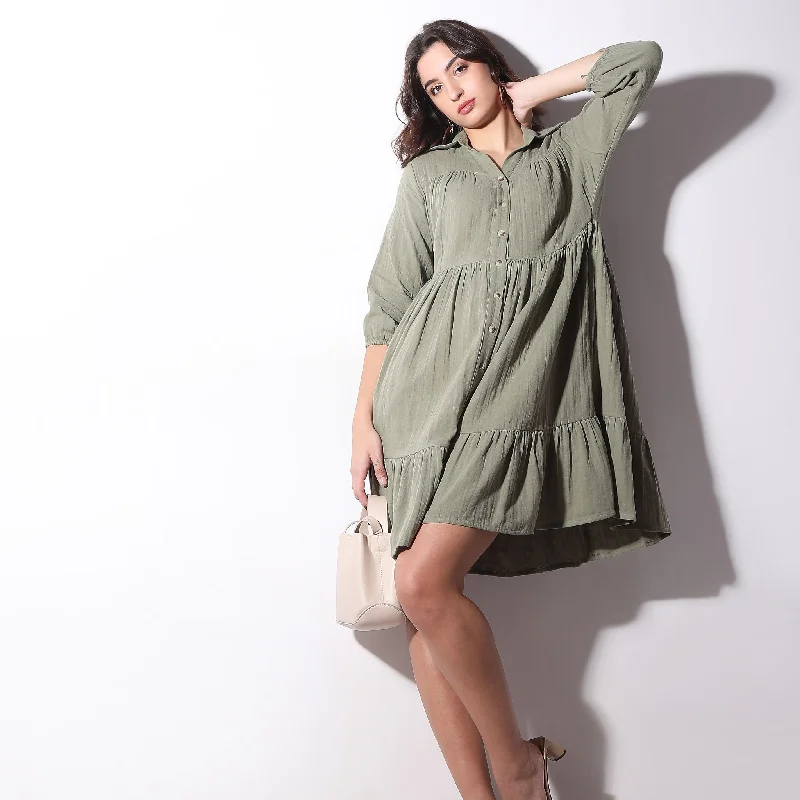 Chic And Trendy Regular Fit Solid Dress