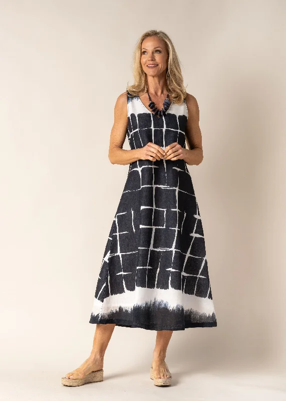 Bold and Elegant Women's Fashion Sullivan Dress in Navy