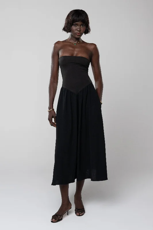 Fashionable Women's Clothing Mackenzie Dress in Black