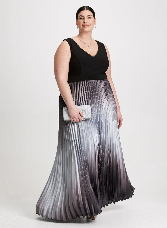Vintage Charm Sleeveless V-Neck Pleated Dress