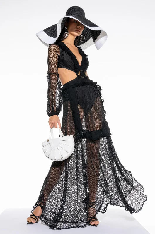 Mid Season Sale GIVING OFF LOOKS MAXI LACE DRESS