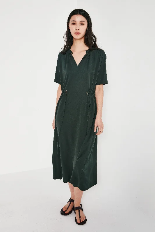 Chic Trends Unveiled Shjark Nixon Dress - Emerald