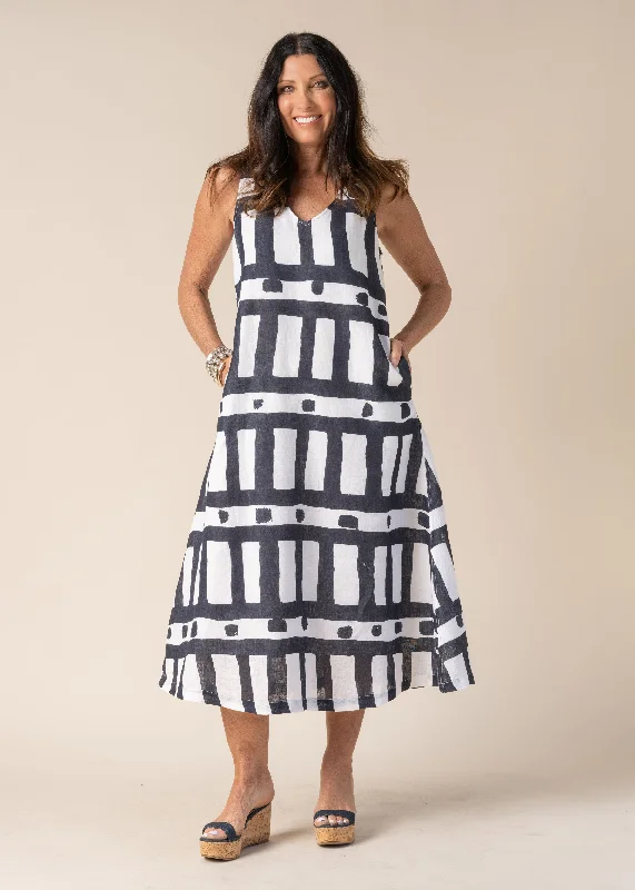 Style Revolution Agnitha Linen Dress in Navy