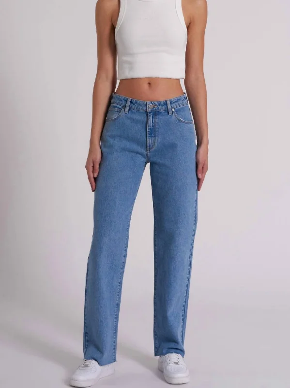 Women's Holiday Outfit 95 Baggy Jeans In Ada