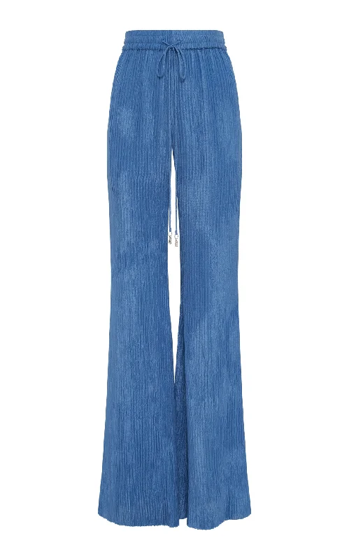Women's Professional Attire Claude Flare Pant in Sky Plisse Silk