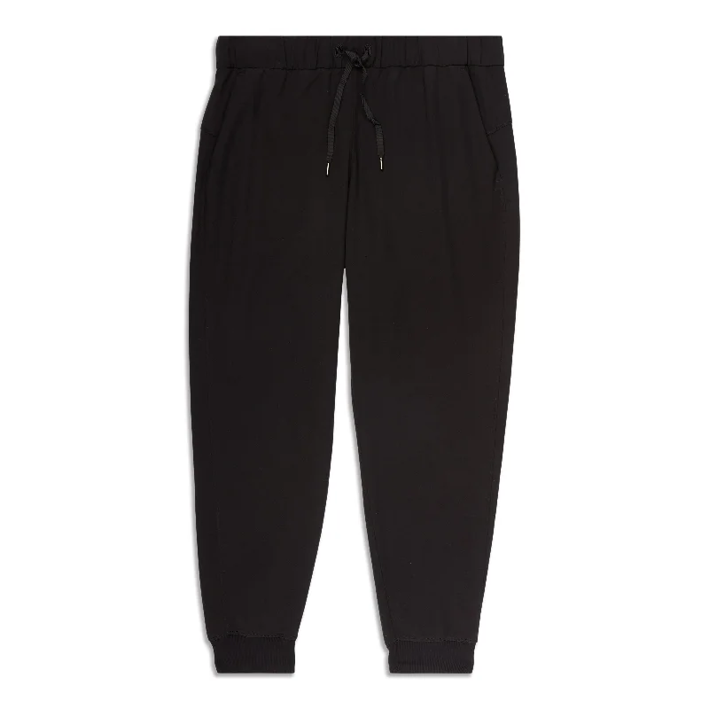 Women Wear Online On The Fly Jogger - Resale